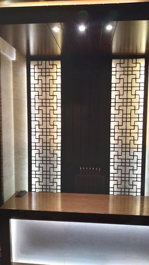 Center Point Apartment Dhaka Esterno foto